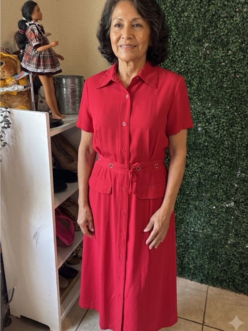 Classic Red Button-Front Midi Dress with Waist Tie 199